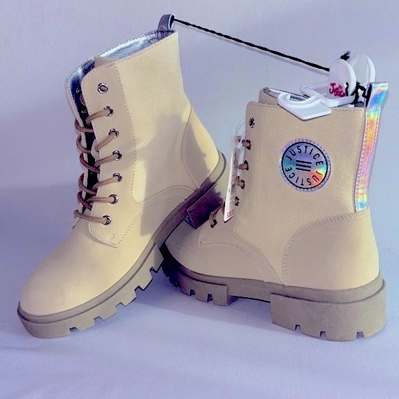 🆕 Justice Big Girls Neutral Lace-Up Lug Sole Combat Boots w/Holographic Logos - Picture 1 of 13